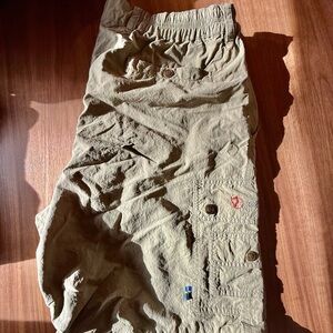 Fjallraven Men's Tan Cargo Shorts EUC